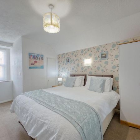 Apartment 7 - 1 Bedroom Sea Front Location - Step Free Access From Rear - Free Parking ペイントン エクステリア 写真