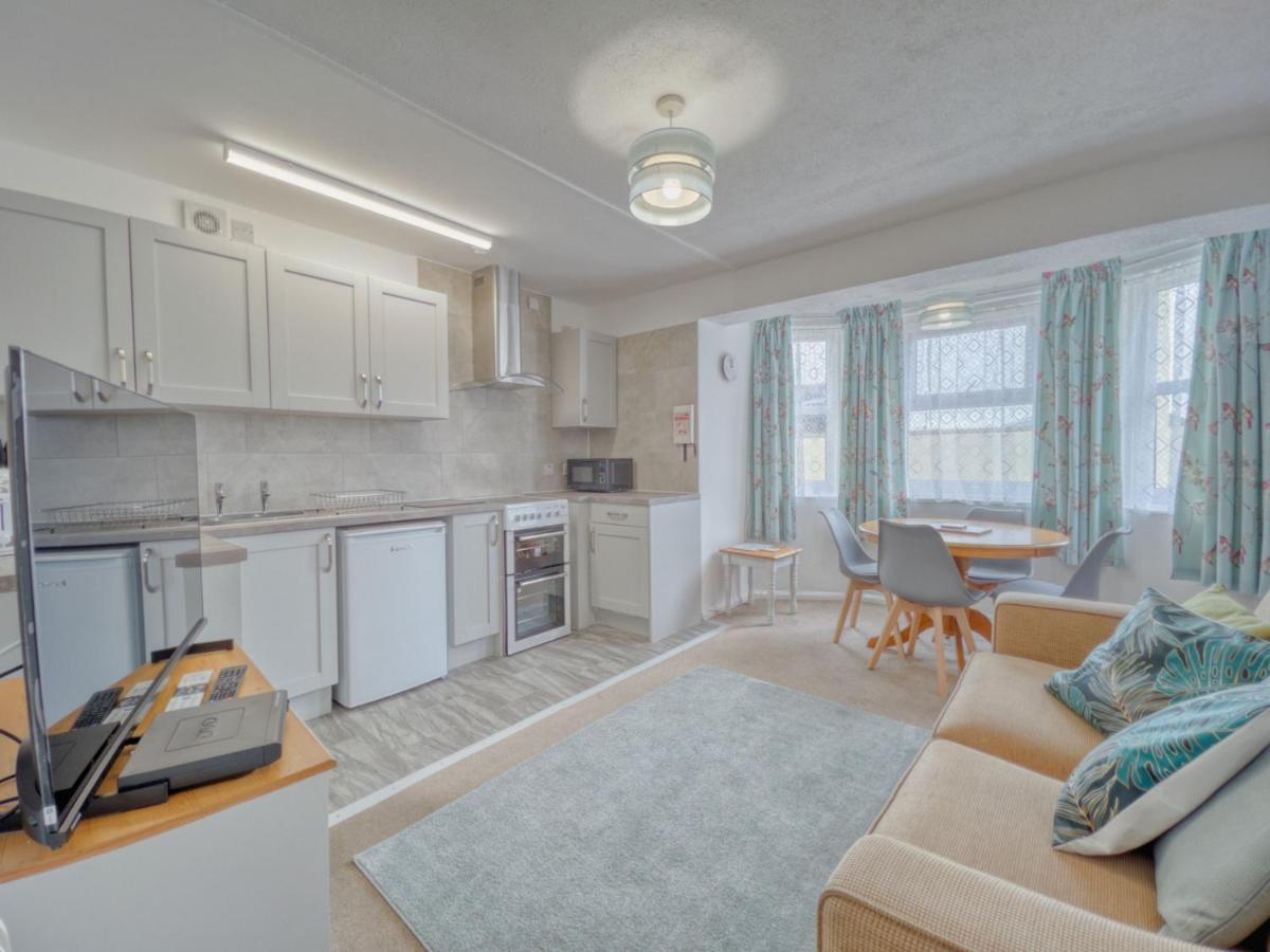 Apartment 7 - 1 Bedroom Sea Front Location - Step Free Access From Rear - Free Parking ペイントン エクステリア 写真